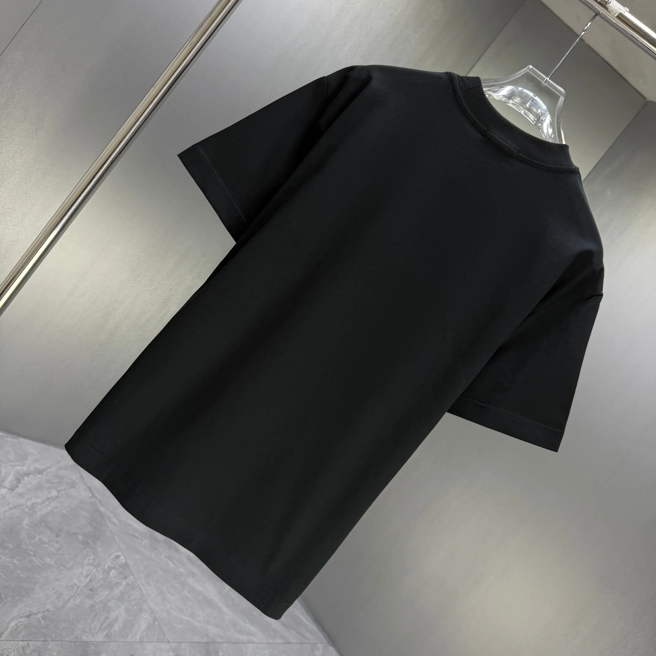 MONCL* * 2026 New Arrival T logo ：Black White Dark Blue Sizes：S M L XL XXL